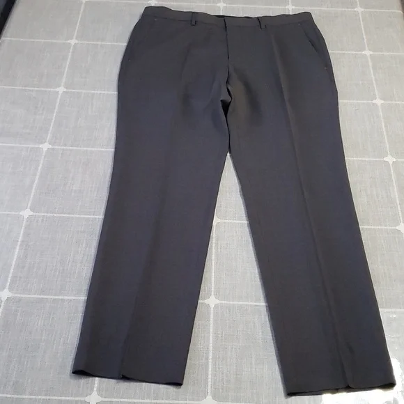 HUGO Boss Dieselstrasse 12 gray wool lined flat front Pants, Size 34R
